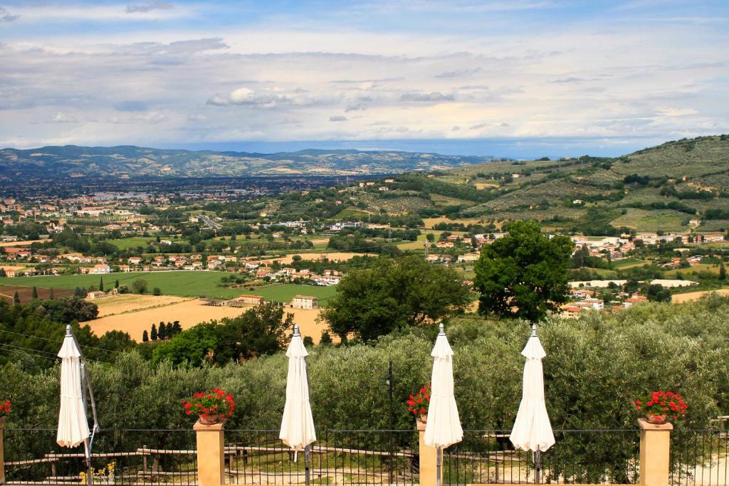 פוליניו Agriturismo Le Vigne מראה חיצוני תמונה